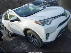 JTMRFREV3HJ122288 2017 TOYOTA RAV 4