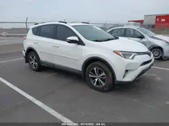 JTMRFREV3HJ144789 2017 TOYOTA RAV 4