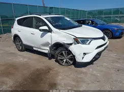 JTMRFREV3HJ151841 2017 TOYOTA RAV 4