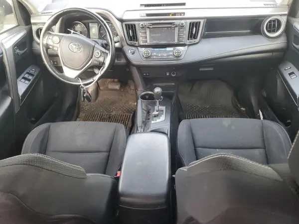 JTMRFREV3HJ712877 2017 TOYOTA RAV 4 - Image 8