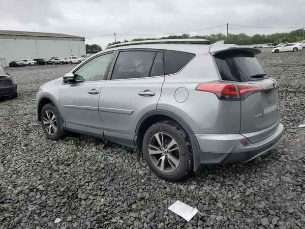 JTMRFREV3JD230625 2018 TOYOTA RAV 4 - Image 2