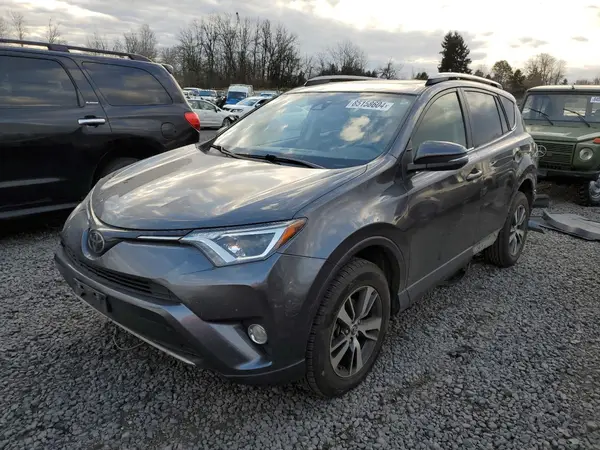 JTMRFREV3JD230933 2018 TOYOTA RAV 4 - Image 1