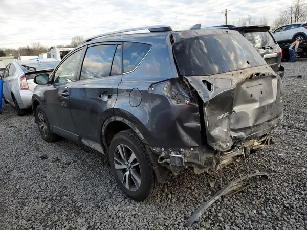 JTMRFREV3JD230933 2018 TOYOTA RAV 4 - Image 2