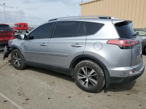 JTMRFREV3JD251166 2018 TOYOTA RAV 4 - Image 2