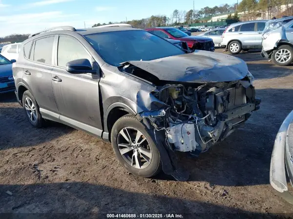 JTMRFREV3JJ722086 2018 TOYOTA RAV 4 - Image 1