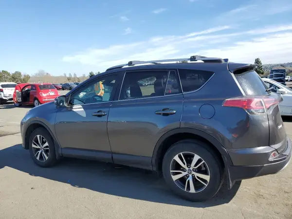 JTMRFREV3JJ725280 2018 TOYOTA RAV 4 - Image 2