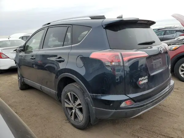 JTMRFREV4HD199332 2017 TOYOTA RAV 4 - Image 2