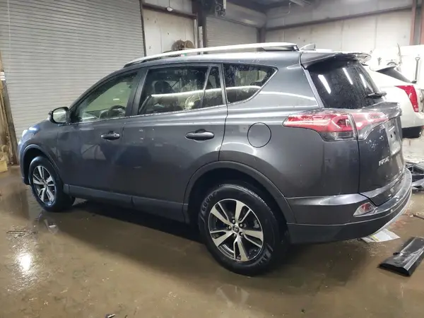JTMRFREV4HD200916 2017 TOYOTA RAV 4 - Image 2