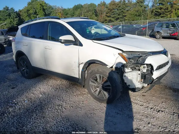 JTMRFREV4HD210488 2017 TOYOTA RAV 4 - Image 1