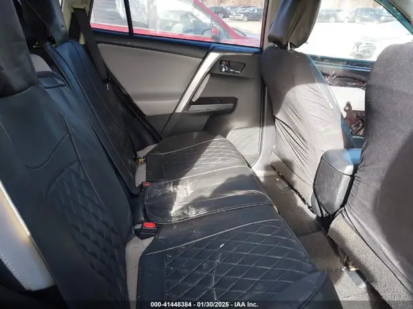 JTMRFREV4HJ111414 2017 TOYOTA RAV 4 - Image 8