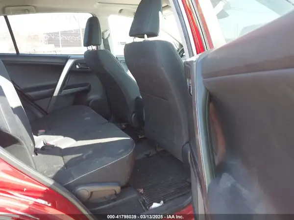 JTMRFREV4HJ159978 2017 TOYOTA RAV 4 - Image 8