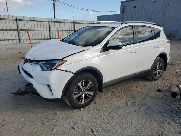 JTMRFREV4HJ704139 2017 TOYOTA RAV 4 - Image 1