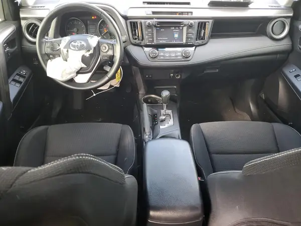 JTMRFREV4HJ704139 2017 TOYOTA RAV 4 - Image 8