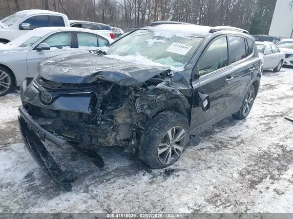 JTMRFREV4JD233324 2018 TOYOTA RAV 4 - Image 2