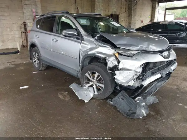JTMRFREV4JD249233 2018 TOYOTA RAV 4 - Image 1