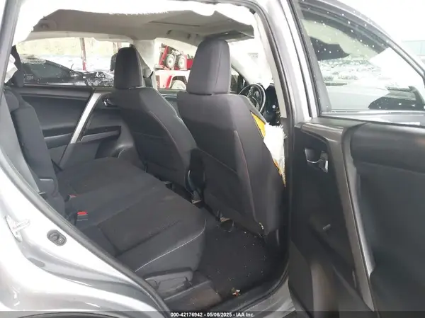 JTMRFREV4JD249233 2018 TOYOTA RAV 4 - Image 8