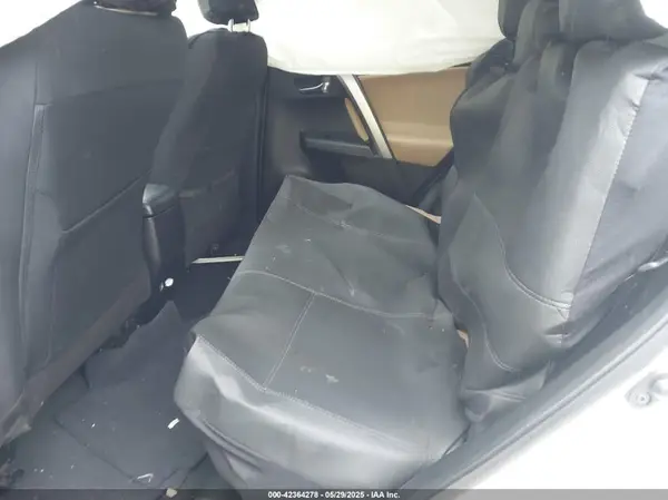 JTMRFREV4JD256036 2018 TOYOTA RAV 4 - Image 8