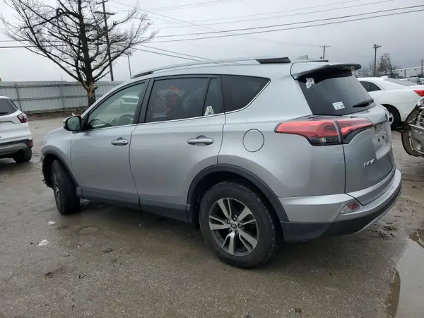 JTMRFREV4JJ228156 2018 TOYOTA RAV 4 - Image 2