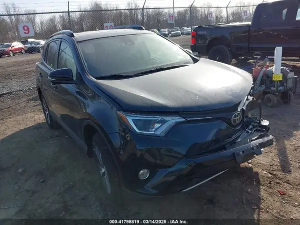 JTMRFREV4JJ232899 2018 TOYOTA RAV 4 - Image 1
