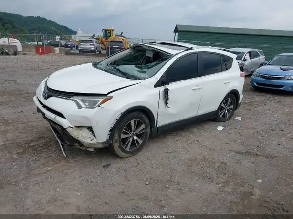 JTMRFREV5GJ076381 2016 TOYOTA RAV 4 - Image 2