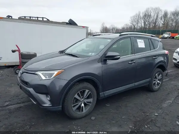 JTMRFREV5GJ077501 2016 TOYOTA RAV 4 - Image 2