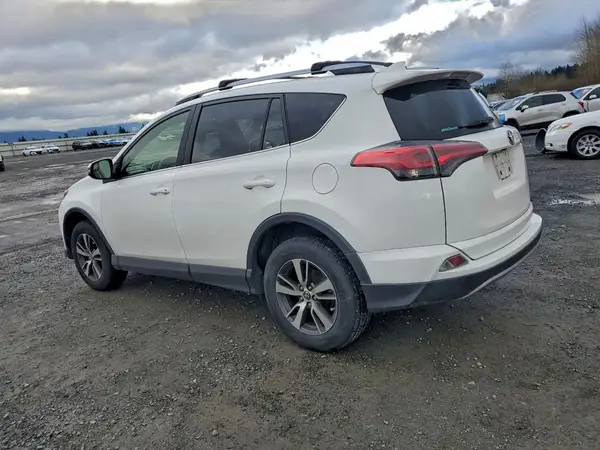 JTMRFREV5HD200701 2017 TOYOTA RAV 4 - Image 2