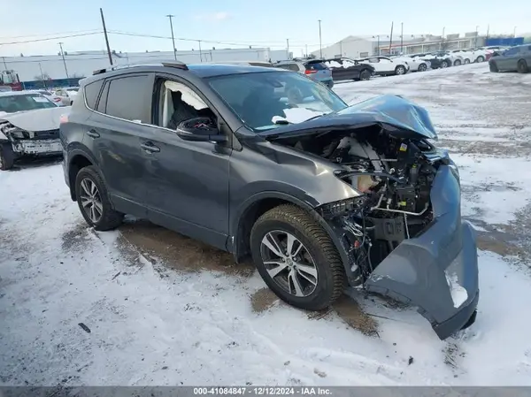 JTMRFREV5HD205283 2017 TOYOTA RAV 4 - Image 1