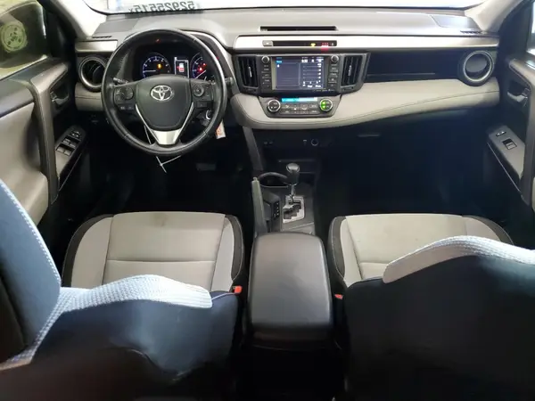 JTMRFREV5HD206952 2017 TOYOTA RAV 4 - Image 8