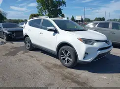 JTMRFREV5HD209057 2017 TOYOTA RAV 4