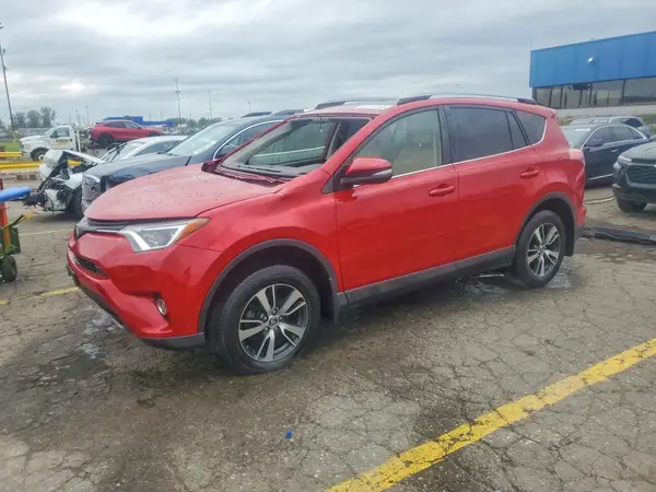 JTMRFREV5HJ121174 2017 TOYOTA RAV 4 - Image 1