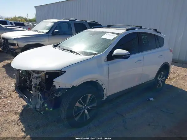 JTMRFREV5HJ123412 2017 TOYOTA RAV 4 - Image 2