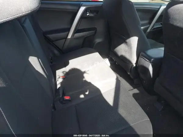 JTMRFREV5HJ123412 2017 TOYOTA RAV 4 - Image 8