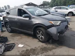 JTMRFREV5HJ700939 2017 TOYOTA RAV 4