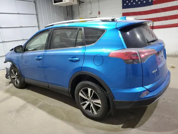 JTMRFREV5HJ712119 2017 TOYOTA RAV 4 - Image 2