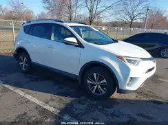 JTMRFREV5JD252268 2018 TOYOTA RAV 4