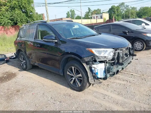 JTMRFREV5JJ180599 2018 TOYOTA RAV 4 - Image 1