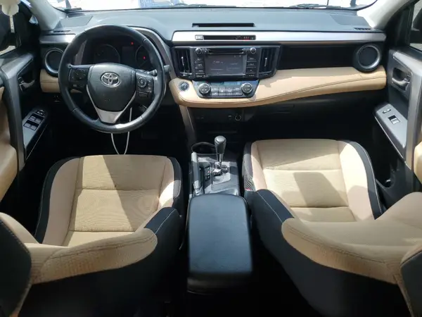 2018 TOYOTA RAV 4 auction photo 8