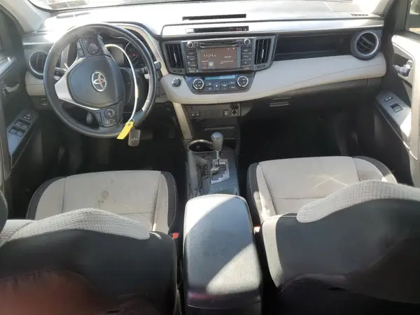 JTMRFREV5JJ733932 2018 TOYOTA RAV 4 - Image 8