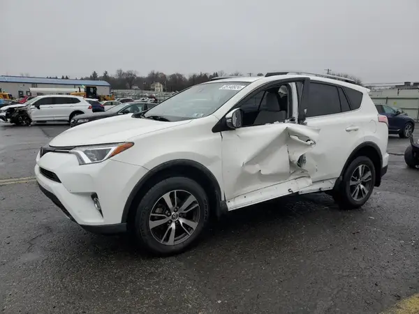 JTMRFREV5JJ737947 2018 TOYOTA RAV 4 - Image 1