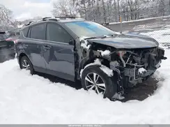 JTMRFREV6HD210363 2017 TOYOTA RAV 4