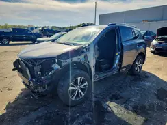 JTMRFREV6HJ108353 2017 TOYOTA RAV 4