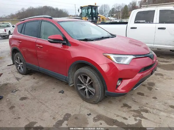 JTMRFREV6HJ115089 2017 TOYOTA RAV 4 - Image 1
