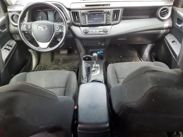 JTMRFREV6HJ150490 2017 TOYOTA RAV 4 - Image 8
