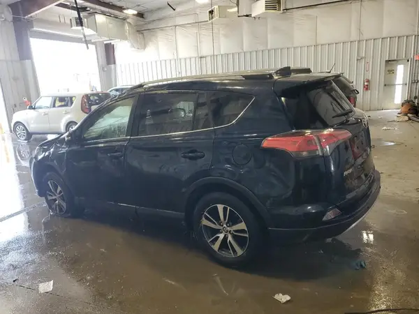 JTMRFREV6HJ704739 2017 TOYOTA RAV 4 - Image 2