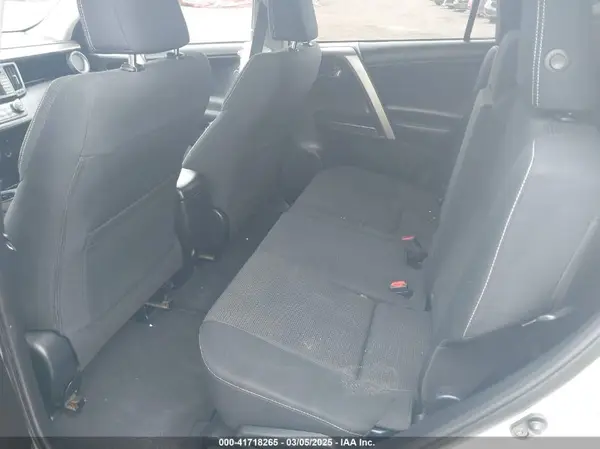 JTMRFREV6JD222003 2018 TOYOTA RAV 4 - Image 8