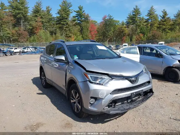 JTMRFREV6JD232935 2018 TOYOTA RAV 4 - Image 1