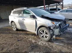 JTMRFREV6JD240484 2018 TOYOTA RAV 4