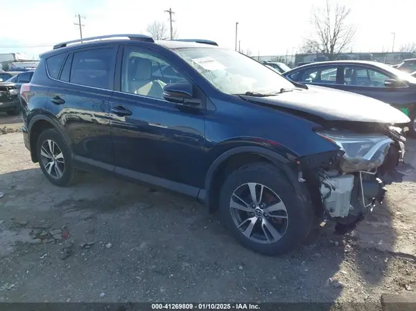 JTMRFREV6JJ186671 2018 TOYOTA RAV 4 - Image 1