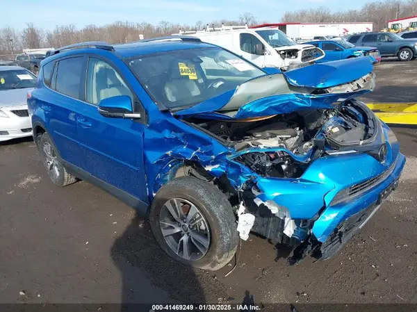 JTMRFREV6JJ235366 2018 TOYOTA RAV 4 - Image 1