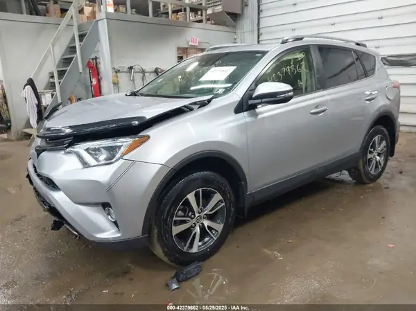 JTMRFREV6JJ248876 2018 TOYOTA RAV 4 - Image 2